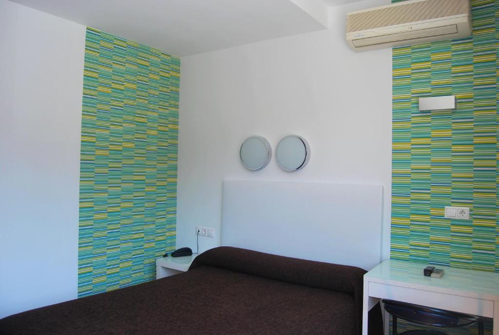 Hostal Restaurante Estacion Jaen Bilik gambar