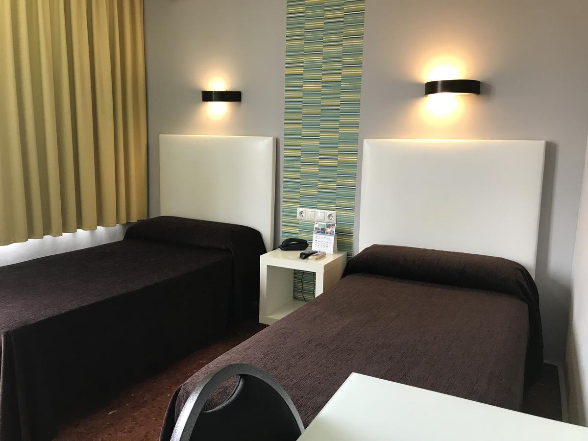 Hostal Restaurante Estacion Jaen Bilik gambar